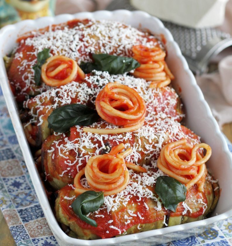 Involtini di spaghetti alla Norma