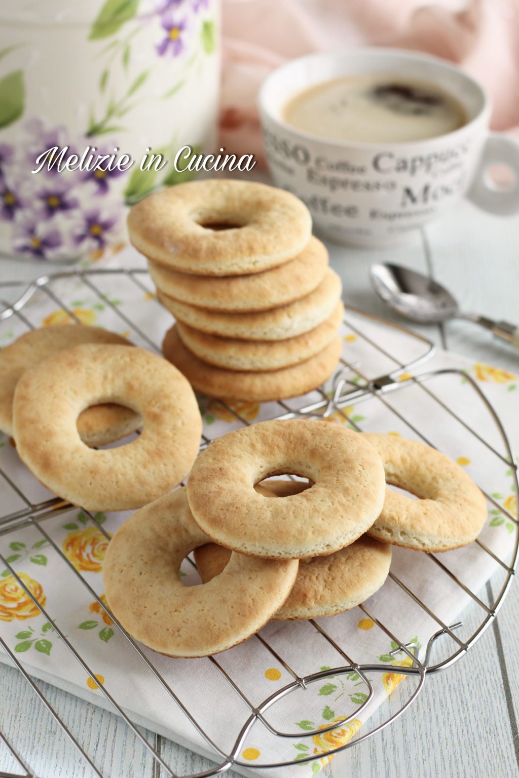 Biscotti Ciambelline Inzuppose Alla Panna Melizie In Cucina