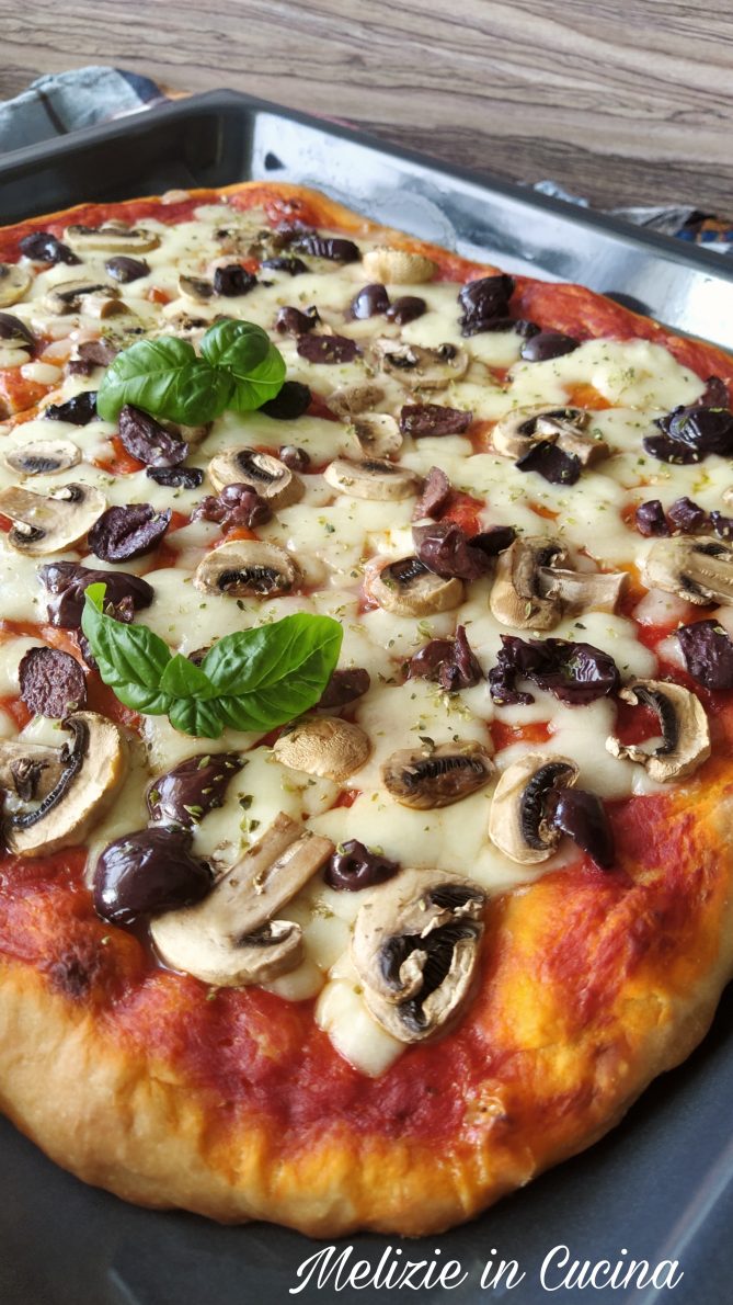 Il manuale della pizza - il ricettario: 45 ricette dettagliate per pizza,  focaccia e pizza in teglia fatta in casa + 90 condimenti gourmet per tutti  i (Paperback)
